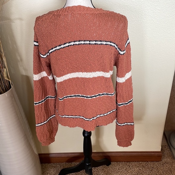 NWT’s Hem & Thread Textured Chunky V-Neck Stripe Sweater Rust & Cream Size L - Picture 8 of 12
